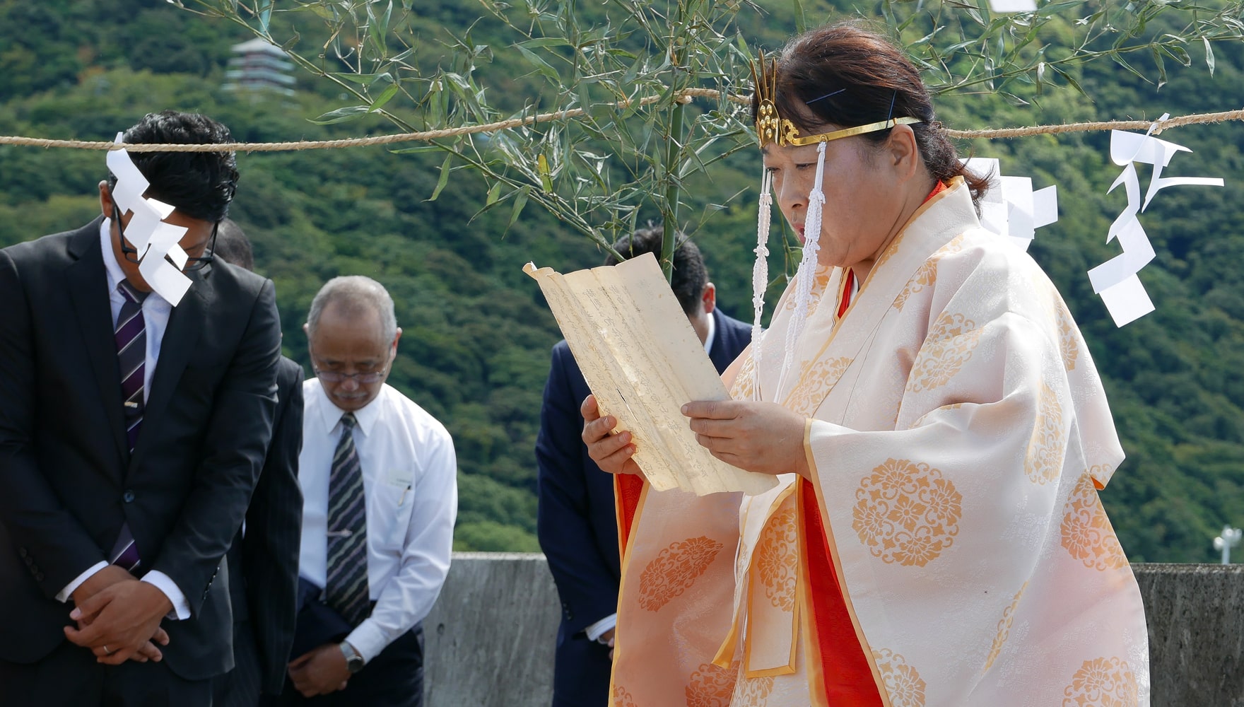 沼津日枝神社 例祭 白砂運びの神事